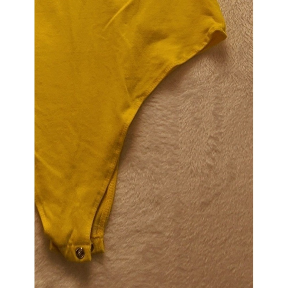 MTV Music Television Yellow Bodysuit Tie Dye Logo Sleeveless Scoop Neck Retro - Picture 9 of 10